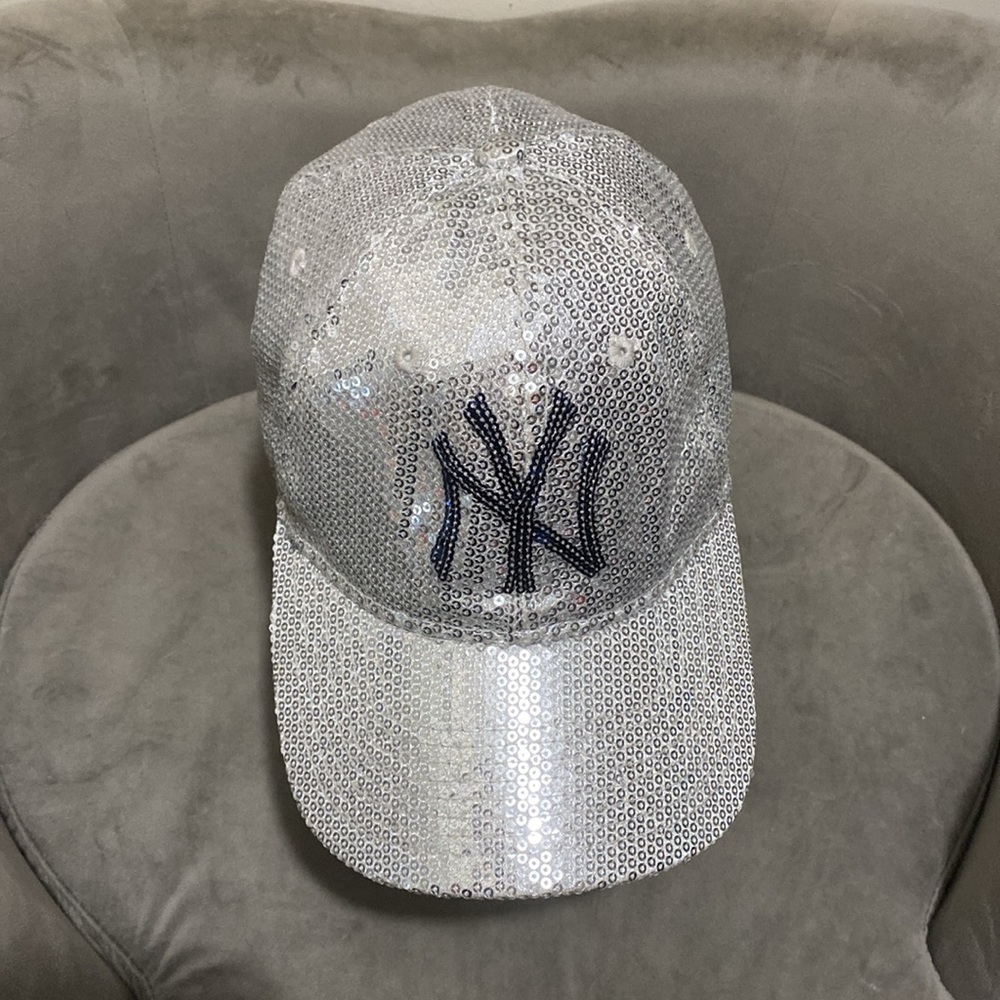 New York Yankees Bling Sequined Hat - Picture 2 of 13